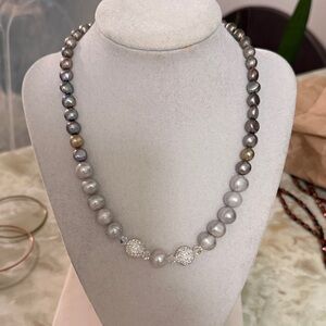 Elegant Silver Pearl Necklace